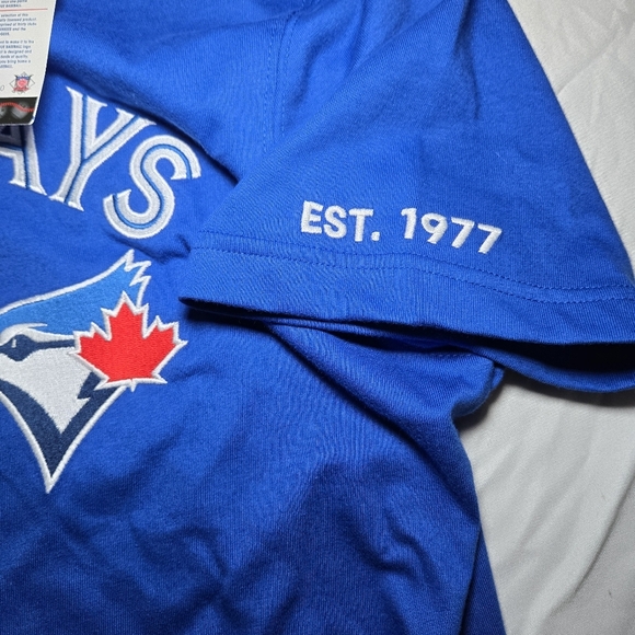 New With Tags Blue Jays Men's Blue Medium 💯 Cotton T-Shirt - Picture 8 of 11